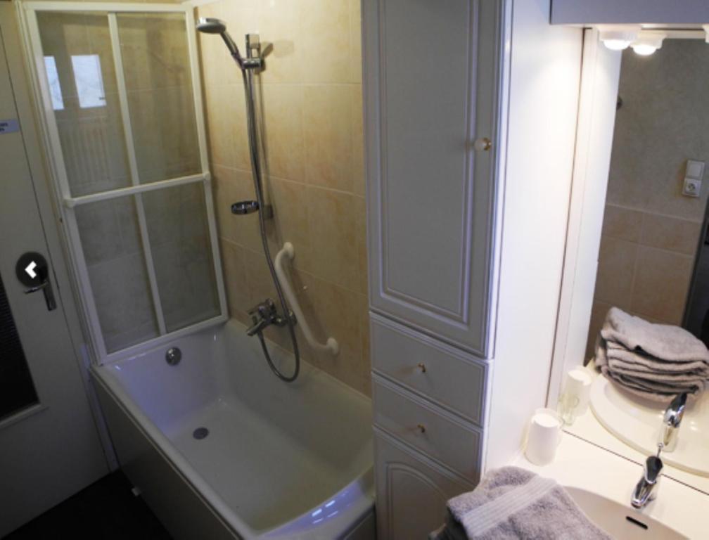 Les Vergnes Mancelles Le Mans Chambre photo